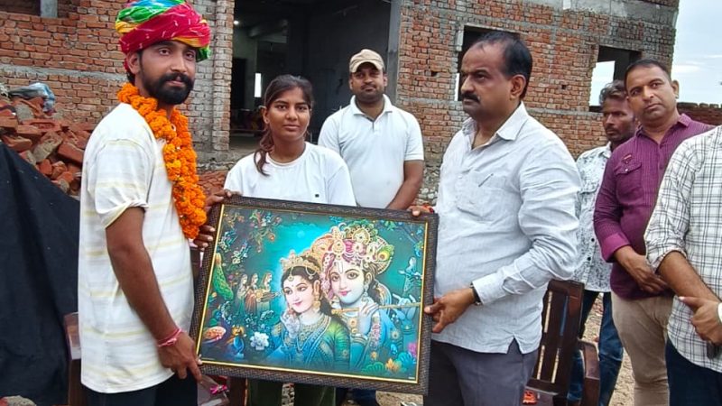 विधायक शत्रुघ्न गौतम ने दिव्यांग एवं जरूरतमंद लोगों के बीच मनाया जन्मदिन, ₹1.51 लाख की सहायता राशि दी