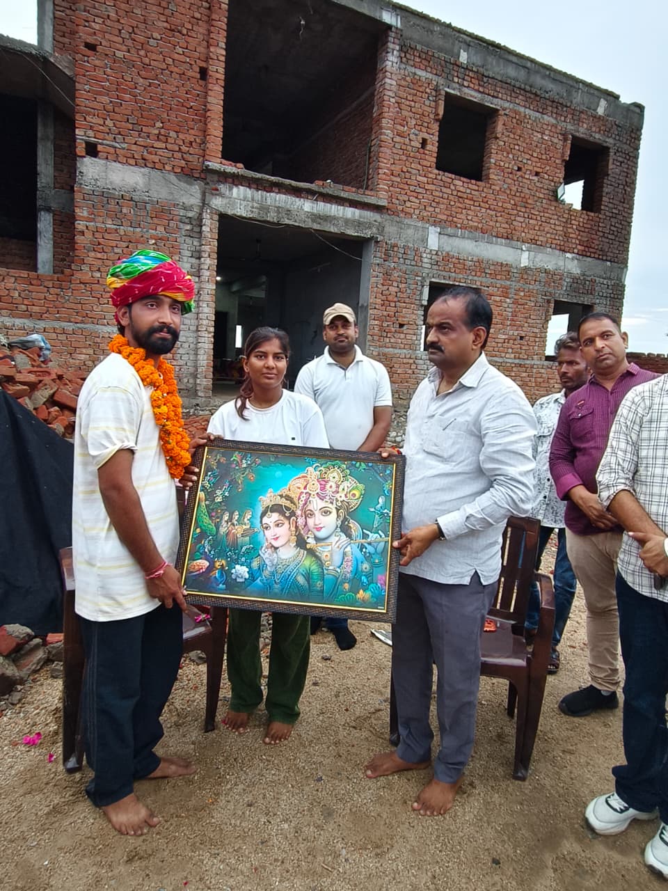 विधायक शत्रुघ्न गौतम ने दिव्यांग एवं जरूरतमंद लोगों के बीच मनाया जन्मदिन, ₹1.51 लाख की सहायता राशि दी