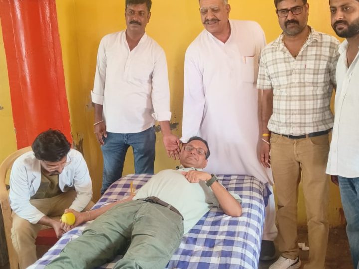 चन्द्रशेखर आजाद की पुण्य स्मृति में रक्तदान शिविर, 56 यूनिट रक्त संग्रहित