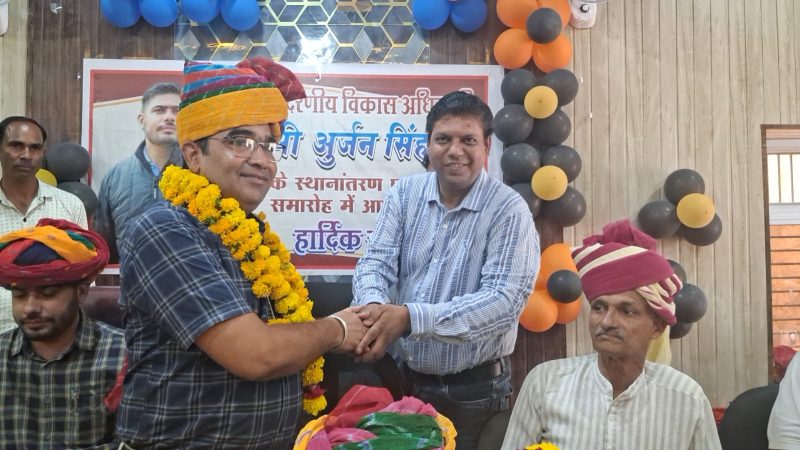 भिनाय के नवनियुक्त विकास अधिकारी सुनिल वर्मा ने किया कार्यभार ग्रहण