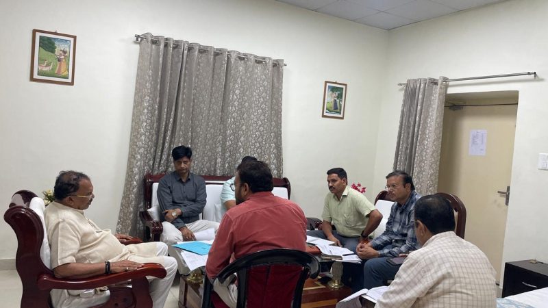 जेएलएन अस्पताल में कमियां पाई गई तो जिम्मेदारी होगी तय- देवनानी