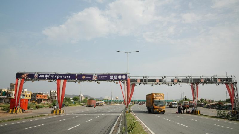 जियो पेमेंट्स बैंक ने NH-48 के मनोहरपुरा प्लाजा पर शुरू की नई बैरियर फ्री टोलिंग सिस्टम