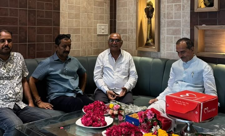 बर में भाजपा प्रदेश अध्यक्ष मदन राठौड़ का भव्य स्वागत, शादी की सालगिरह मनाई; जन्मदिन की दी अग्रिम शुभकामनाएं