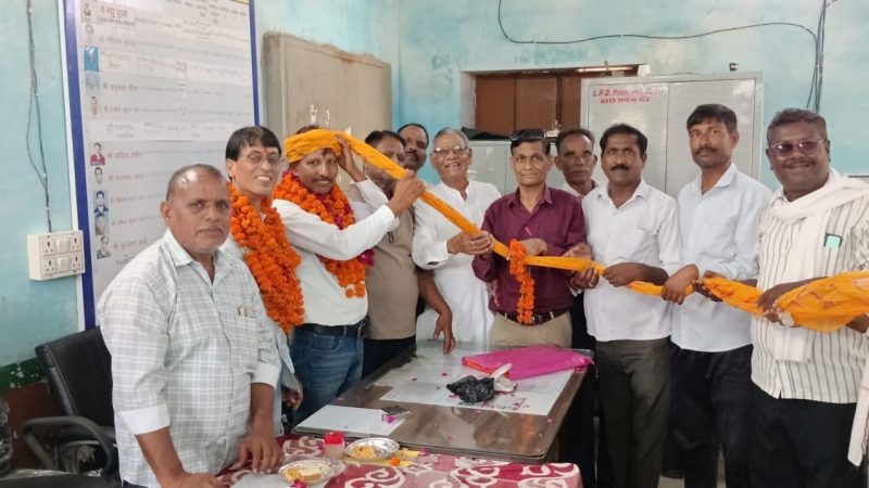 नवनियुक्त एसीबीईओ गणपतलाल मीणा का संघर्ष समिति ने किया सम्मान