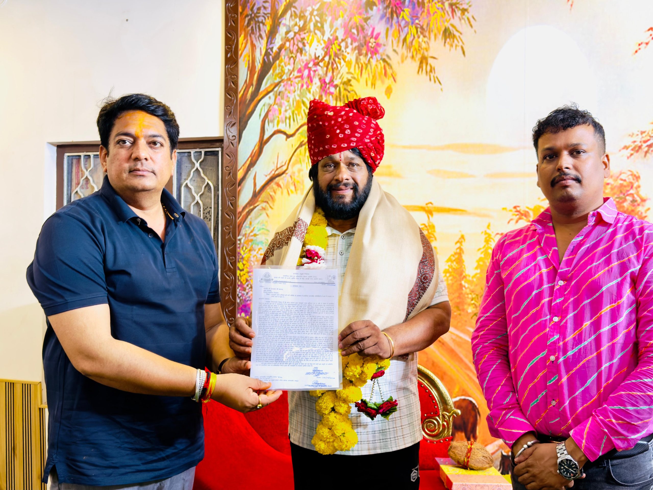 कैबिनेट मंत्री अविनाश गहलोत ने राजगढ़ भैरव धाम में किए दर्शनसावन सोमवार को पहुंचकर ली आशीर्वाद, प्रदेश की खुशहाली के लिए की प्रार्थना