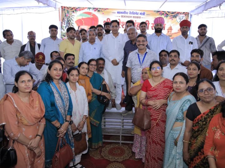 पुष्कर विधानसभा क्षेत्र को ₹5.15 करोड़ के विकास कार्यों की सौगातजल संसाधन मंत्री एवं पुष्कर विधायक सुरेश सिंह रावत ने विकास कार्यों का किया लोकार्पण