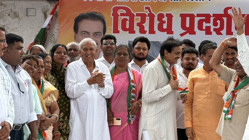 कांग्रेस के धरने का असरः गुलाबबाड़ी आरओबी के काम को मिली गति : चौधरी*”भाजपा सरकार सेल्फ स्टार्ट नहीं, उसे जगाने के लिए कांग्रेस को करना पड़ता है आंदोलन”