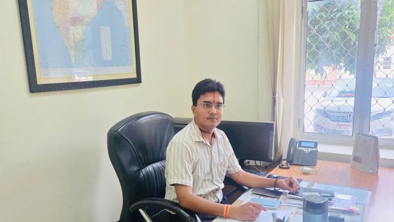 अभिषेक शर्मा ने सहायक आयुक्त पंचायती राज विभाग- जयपुर मे पदभार ग्रहण किया