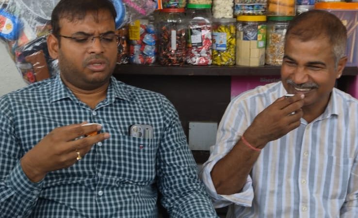 पटवारी पर सरपंच चुनाव प्रचार का आरोप, जिला कलेक्टर को शिकायत
