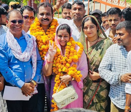 सावंर में पहली बार खिला कमल, पन्नी देवी गुर्जर बनीं नगर पालिका अध्यक्ष