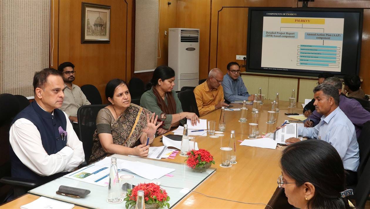 पीएम राष्ट्रीय कृषि विकास योजना की मुख्य सचिव ने की समीक्षा—सभी कंपोनेंट का प्रभावी क्रियान्वयन सुनिश्चित करते हुए आवंटित बजट का समयबद्ध उपयोग करें —मुख्य सचिव