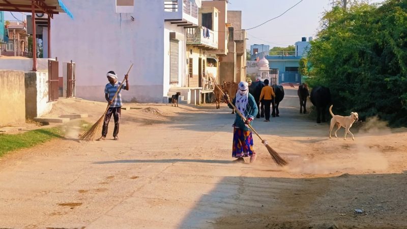 चेयरमैन सुखदेव चौधरी के दौरे के बाद शहर में चला विशेष स्वच्छता अभियान