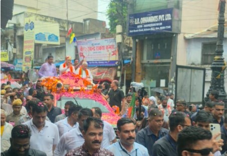 भीलवाड़ा में CM भजनलाल शर्मा का रोड शो, हजारों की भीड़ ने किया जोरदार स्वागत