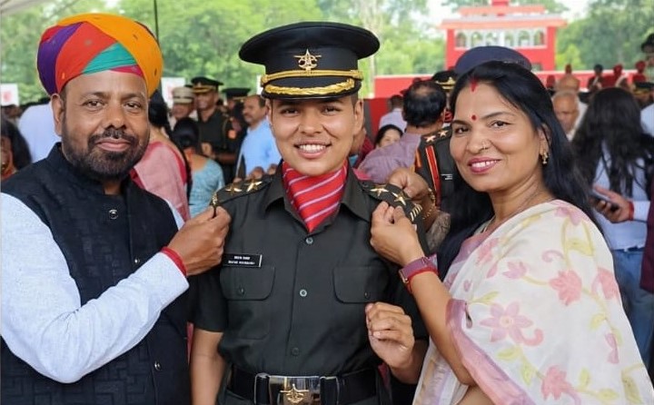 जहाजपुर की बेटी कनिका पाराशर बनीं भारतीय सेना में लेफ्टिनेंट, परिवार और क्षेत्र का बढ़ाया मान